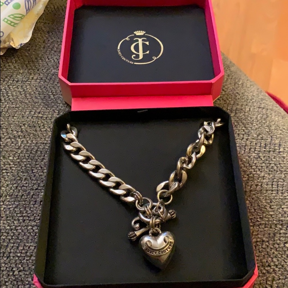 Silver juicy couture necklace
